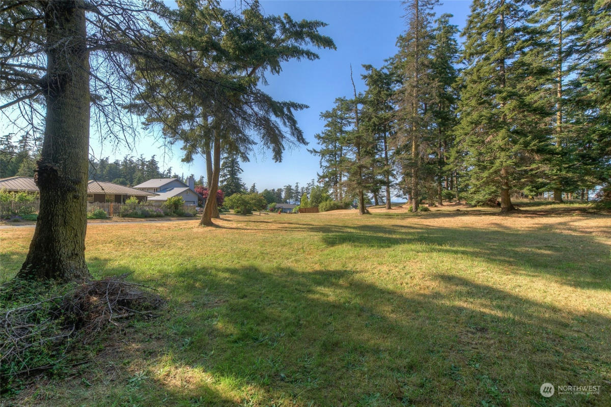 9 FOSSIL BAY DR, ORCAS ISLAND, WA 98245, photo 1 of 39