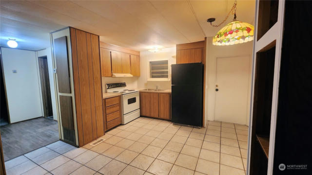 55 W WASHINGTON AVE UNIT 35, YAKIMA, WA 98903, photo 5 of 11