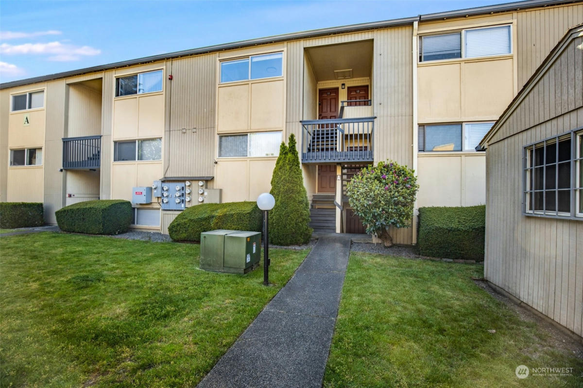 31003 14TH AVE S APT A11, FEDERAL WAY, WA 98003, photo 1 of 26