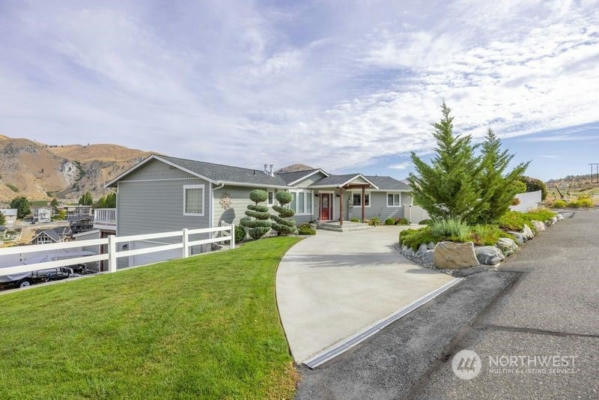 275 E EMERSON DR, ORONDO, WA 98843 - Image 1