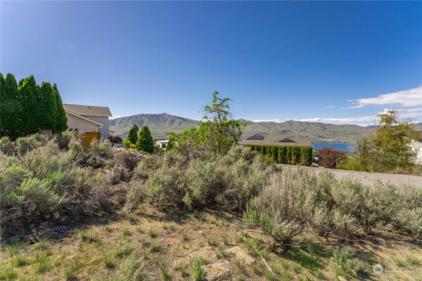 125 LONG DR, CHELAN, WA 98816, photo 4 of 25