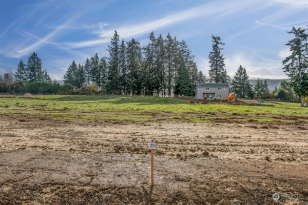 31 SUNNYFIELD DR # LOT29, CATHLAMET, WA 98612, photo 2 of 16