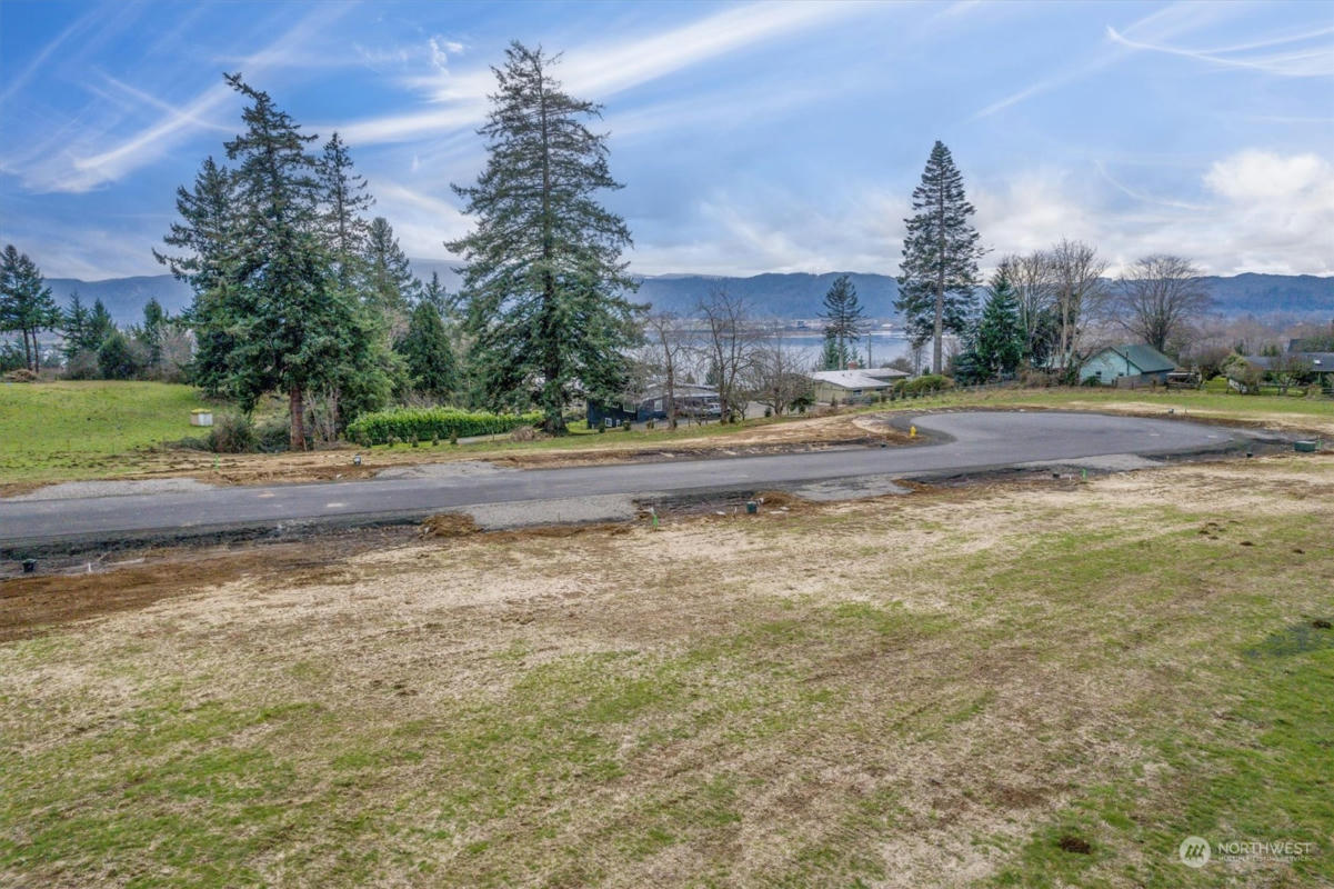 40 SUNNYFIELD DR # LOT6, CATHLAMET, WA 98612, photo 1 of 22