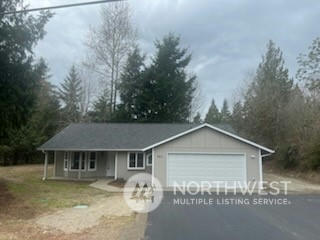 5631 E GRAPEVIEW LOOP RD, ALLYN, WA 98524, photo 1 of 32