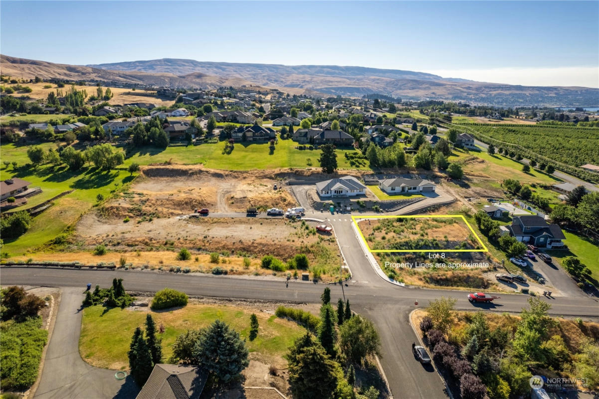 3760 LUCY LANE, WENATCHEE, WA 98801, photo 1 of 11