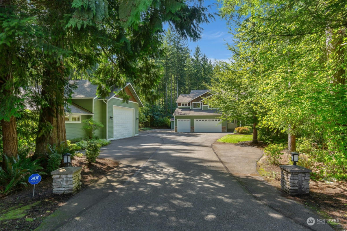 11227 UPPER PRESTON RD SE, ISSAQUAH, WA 98027, photo 1 of 27