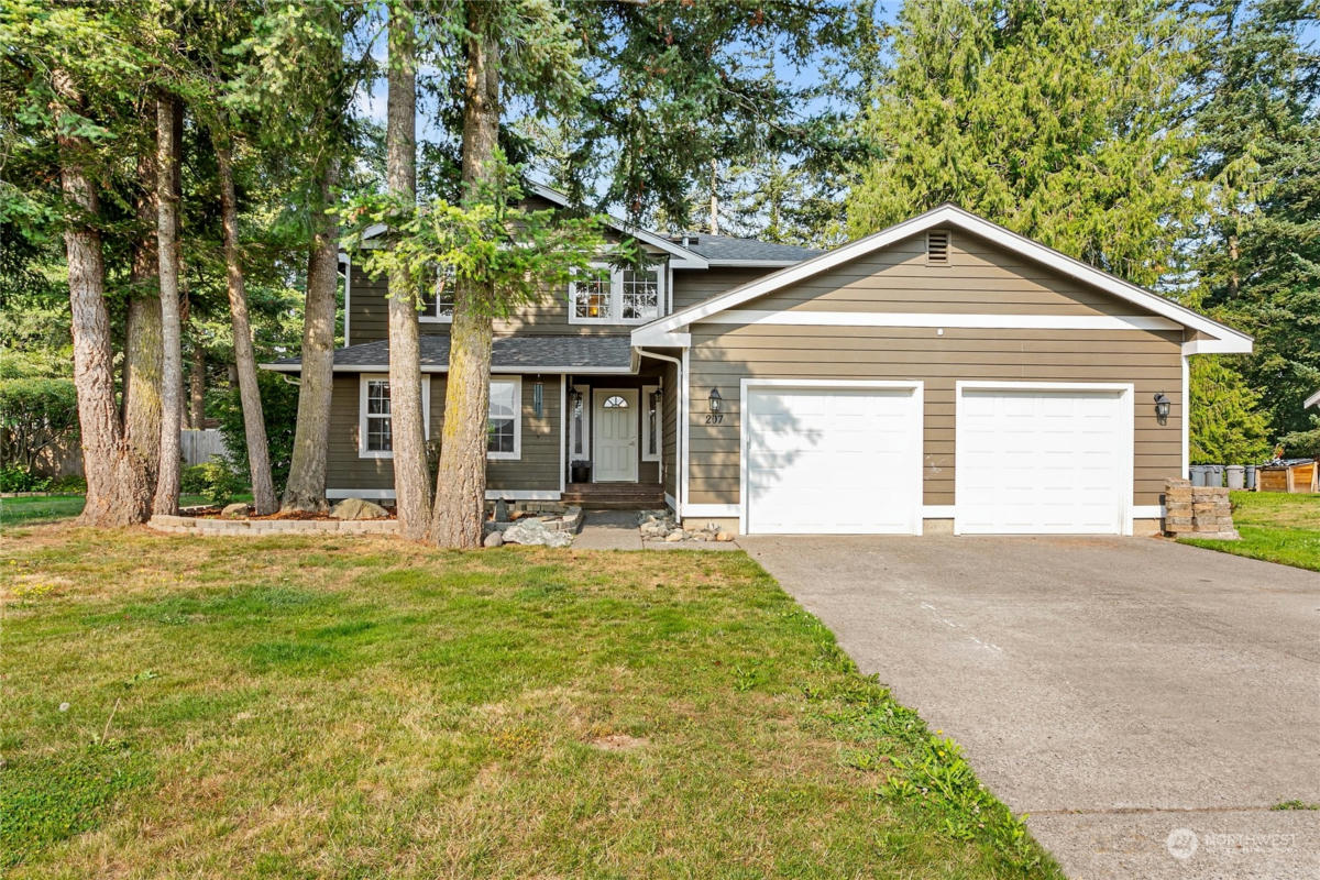 207 OAKDALE DR, EVERSON, WA 98247, photo 1 of 39