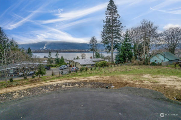 37 SUNNYFIELD DR # LOT31, CATHLAMET, WA 98612, photo 2 of 20