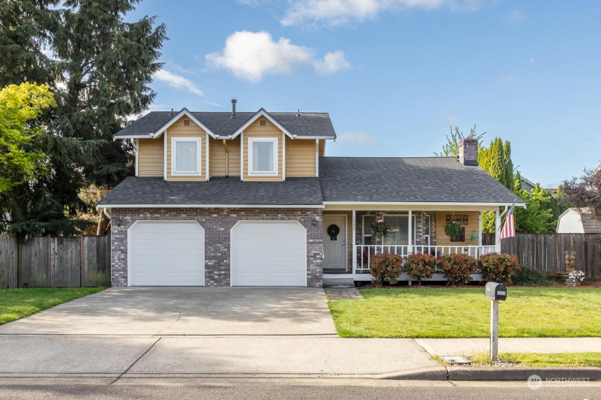 1522 12TH AVE NW, PUYALLUP, WA 98371, photo 1 of 32