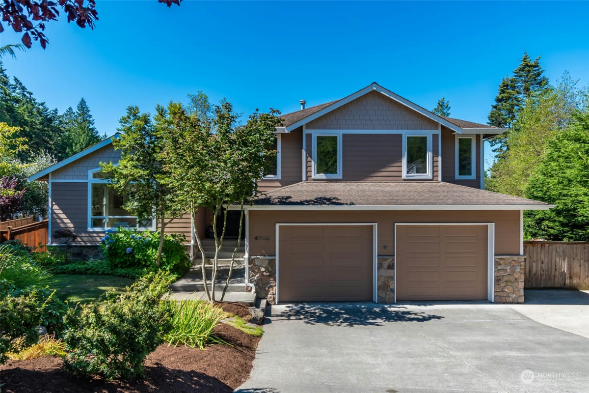 4005 ROBIN CT, ANACORTES, WA 98221, photo 1 of 40