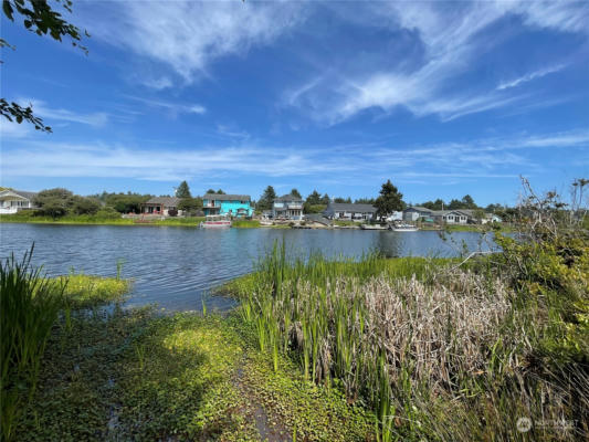 212 POINT BROWN AVE NE, OCEAN SHORES, WA 98569, photo 4 of 16