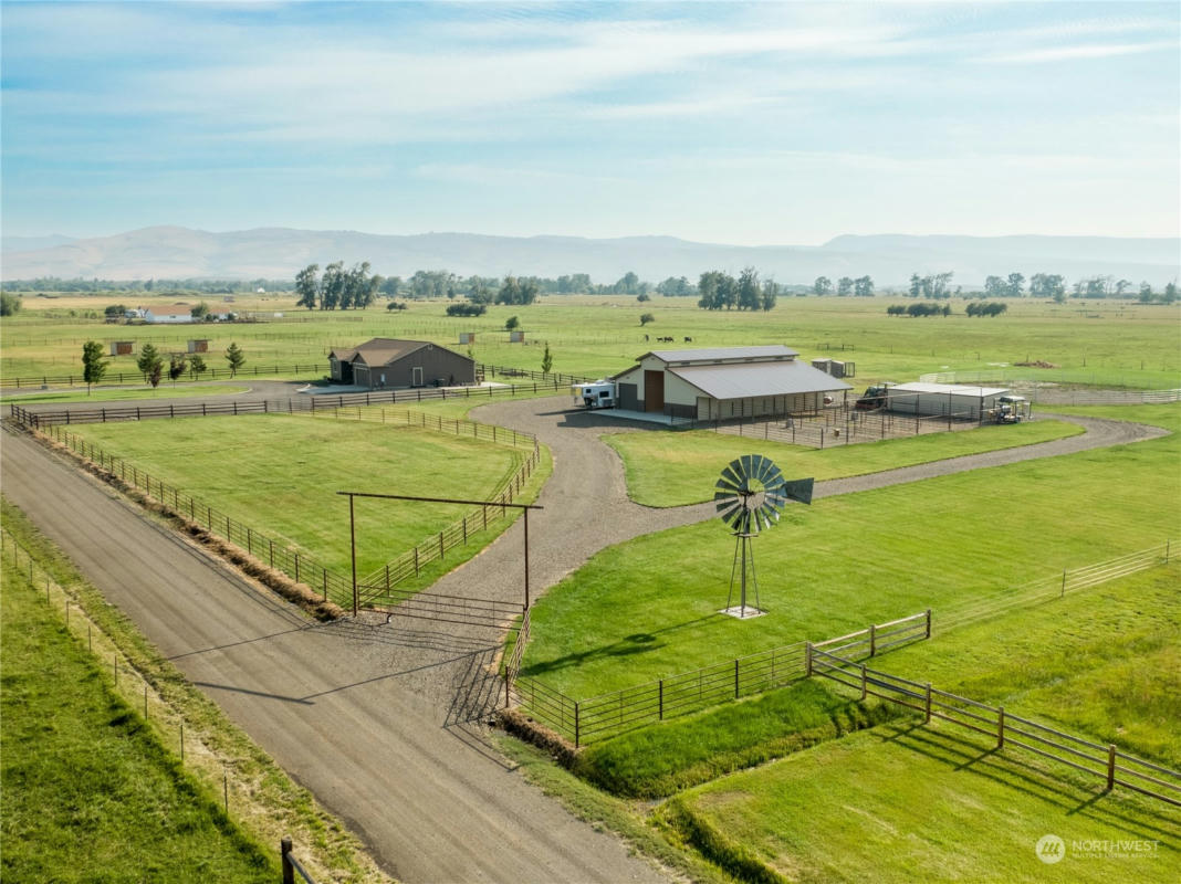 450 LARIAT LN, Ellensburg, WA 98926 Farm For Sale MLS 2139137 RE/MAX