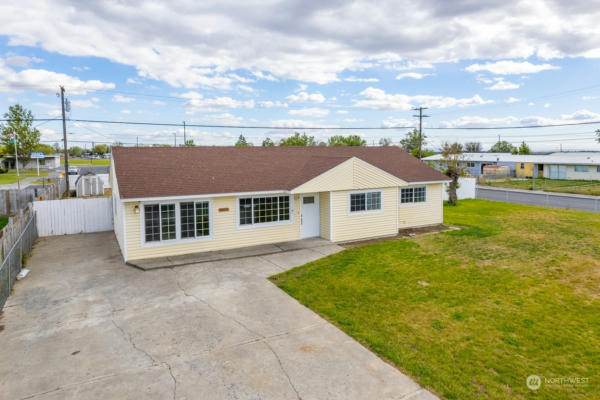 1240 VANDENBURG LOOP, MOSES LAKE, WA 98837 - Image 1